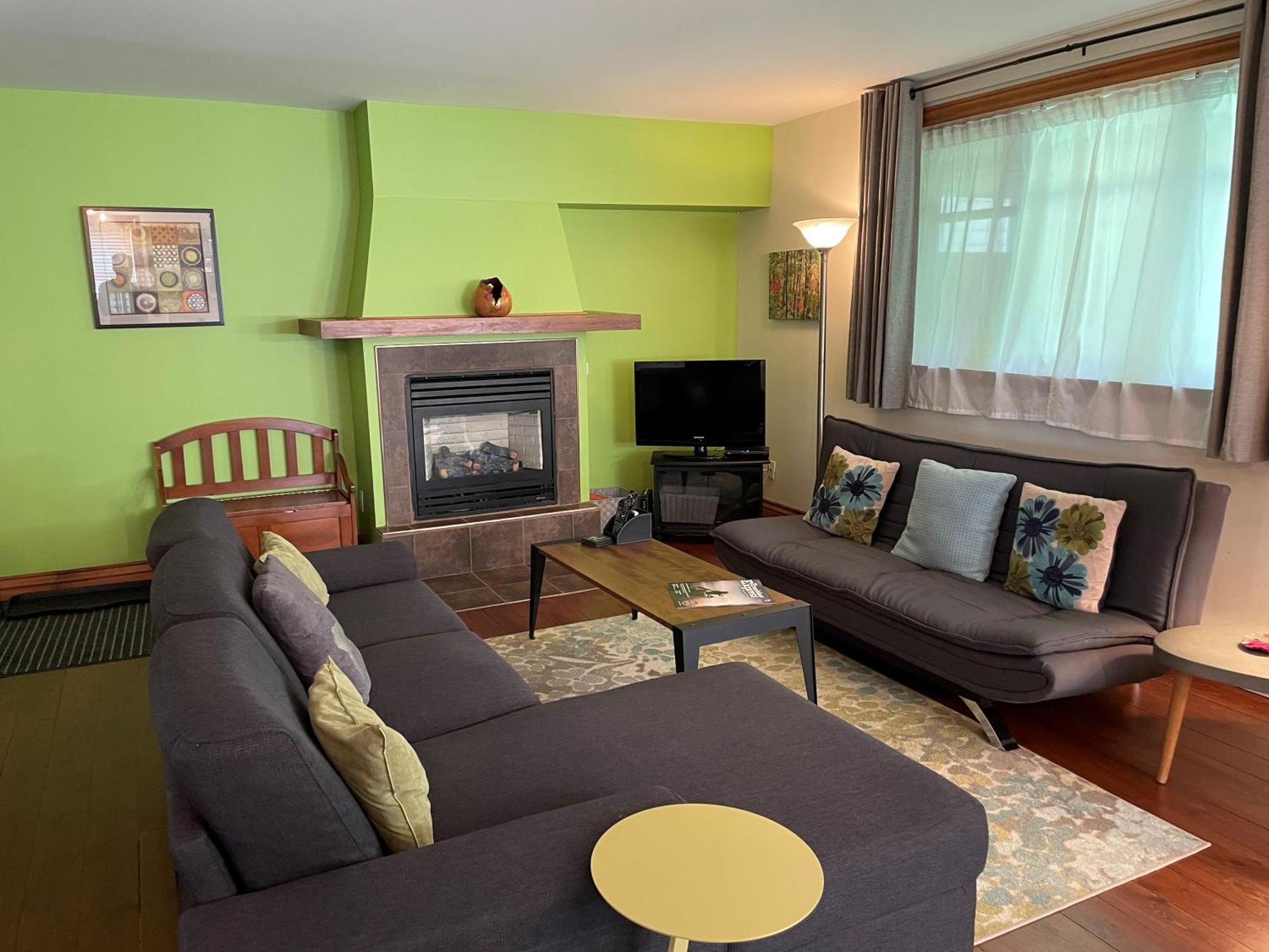 Condo Jardins Du Village Mont-Tremblant Exterior photo